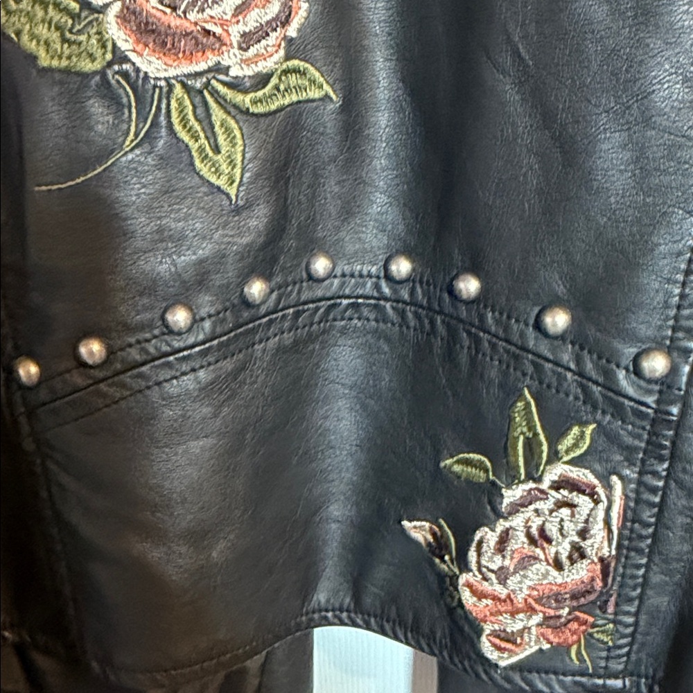 Hippie Laundry Black Leather Jacket with Floral Embroidery - Picture 6 of 7